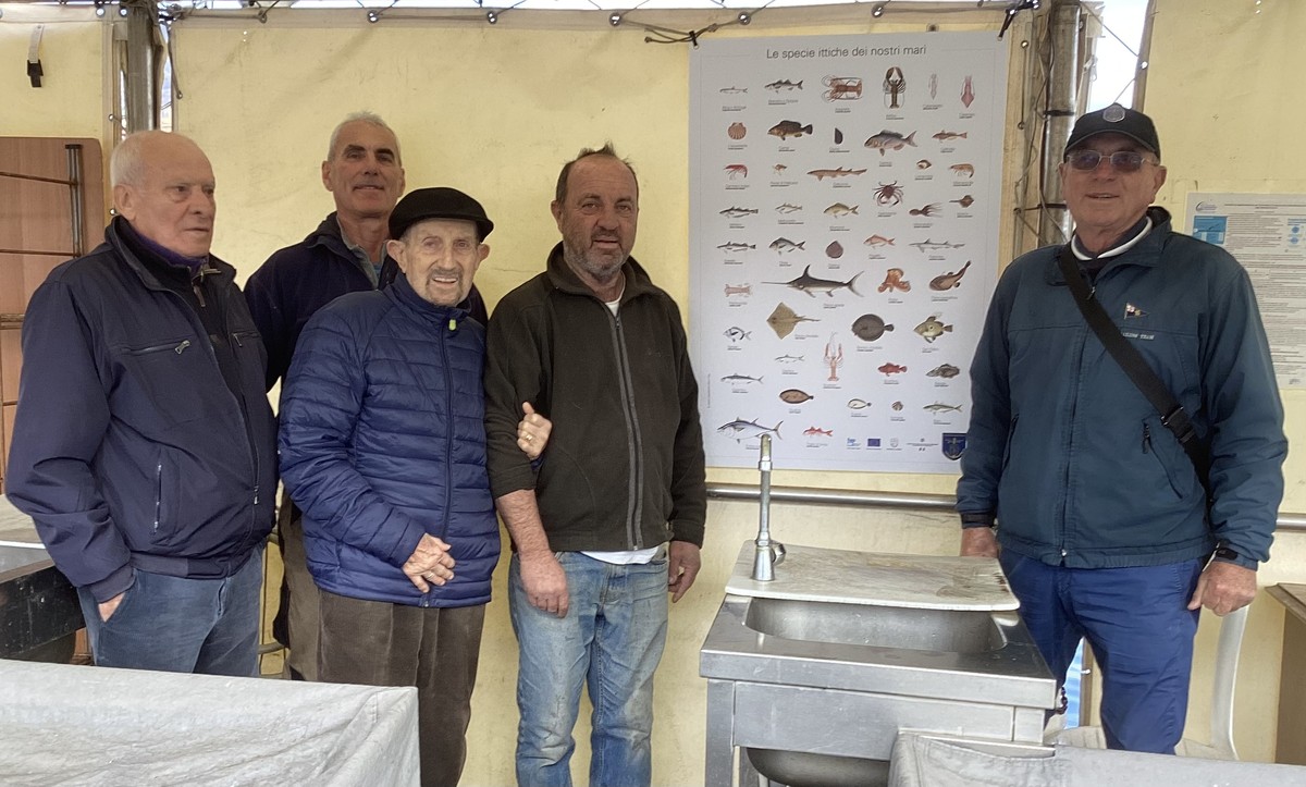 Sanremo: pannello con le principali specie ittiche donato dal Consolato del Mare (Foto)