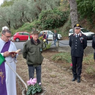 A Bestagno il ricordo dei Caduti di tutte le guerre, il diacono Dellerba: &quot;Si è reso omaggio agli operatori di pace&quot; (foto)
