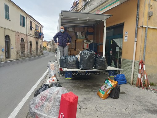 Ventimiglia: da domani a giovedì in piazza Cesare Battisti raccolta solidale per la popolazione ucraina