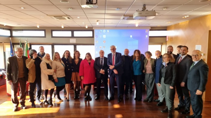 Sanità, in Liguria diplomati 14 nuovi medici di medicina generale (foto)