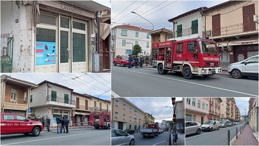 Vallecrosia, incendio in lavanderia di via Aprosio: traffico in tilt (Foto e video)