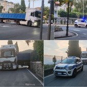Camion incastrato a Bordighera, liberato dai vigili del fuoco: riaperta via Coggiola (Foto e video)