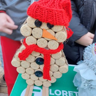 Natale 2022, il mercatino dei ragazzi della scuola media Nobel di Sanremo (foto)