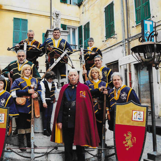 Corteo e giochi storici, Ventimiglia ospita il 38° campionato italiano di tiro con la balestra antica (Foto)