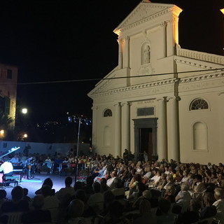 Al Rovere d'Oro di San Bartolomeo al Mare, oggi sette primi premi ai Giovani Talenti