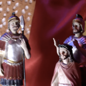 Imperia, i riti della Settimana Santa: in San Giovanni a Oneglia visitabile il presepe pasquale di Mino Gorlero (foto e video)