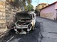 Imperia: furgoncino a fuoco questa mattina in via don Minzoni, fiamme spente dai pompieri del Comando provinciale (foto)