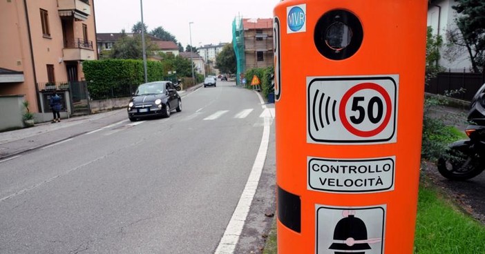 Imperia: installato l'autovelox in Caramagna, preoccupazione per un cartello ma il limite sarà di 50 km/h