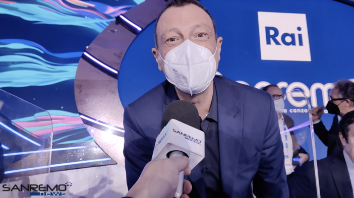 Amadeus ringrazia la ‘sua’ Sanremo: “La cosa più bella? L’educazione, il rispetto e la discrezione della gente, ci sentiamo parte della città” (Video)