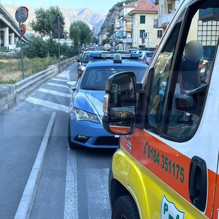 Ventimiglia: zuffa tra migranti in via Tenda, alla fine spunta un coltello. 25enne colpito tre volte (Foto)