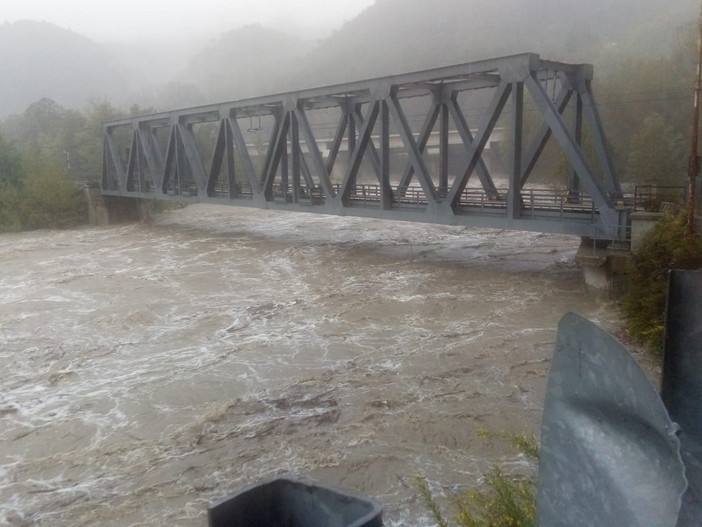 Maltempo sulla Liguria: gravi problemi alla linea ferroviaria, Rfi &quot;Siamo al lavoro per il ripristino&quot; (Foto)