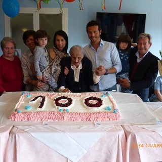 Vallecrosia: ieri a &quot;Casa Rachele&quot; la festa per i 100 anni di Apollonia Squarciafichi