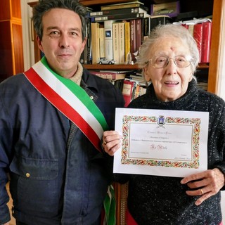 Molini di Triora: grande festa ieri in paese per i 100 anni di Adele 'Aide' Re, gli omaggi del Comune