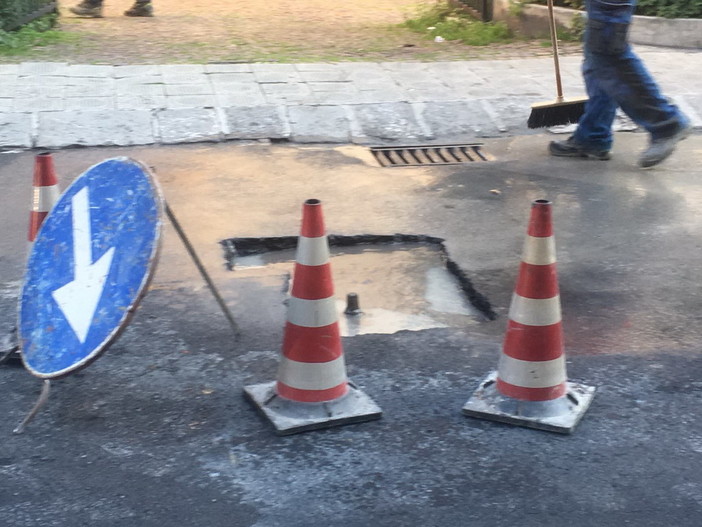 Sanremo: scoperto il guasto per l'allagamento di via San Francesco, i lavori verranno eseguiti domattina (Foto)