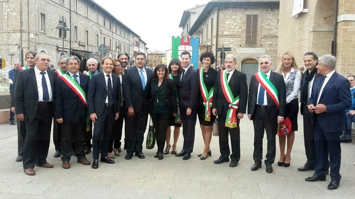 Amministratori liguri ad Assisi per l'offerta dell'olio per la 'lampada votiva' di San Francesco d'Assisi (Foto)