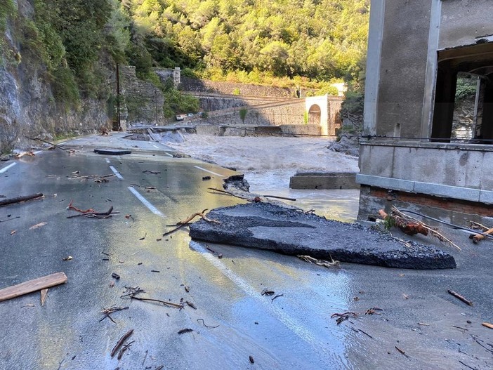 Gara di solidarietà in Costa Azzurra per 'l’arrière pays' in ginocchio: solo il treno forse potrà salvare la Valle Roya