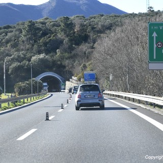 Autostrade impercorribili e treni insufficienti, consumatori scendono in campo per salvare il turismo in regione