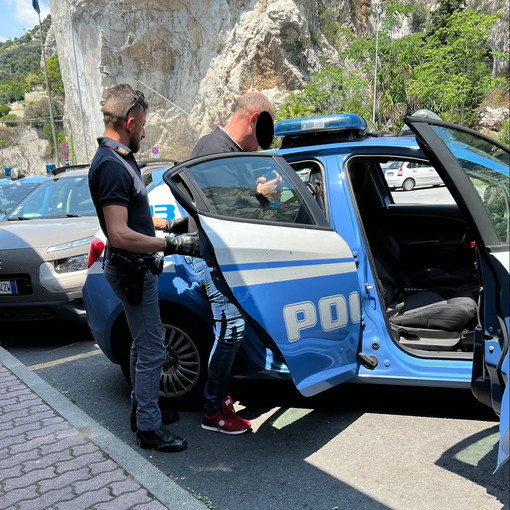 Ventimiglia, la Polizia di frontiera arresta pericoloso latitante (foto)