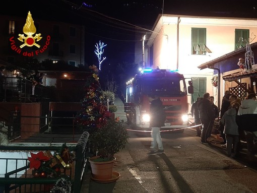 Ventimiglia: si rompe una valvola e si allagano alcune cantine in via Gianchette, intervento dei Vvf