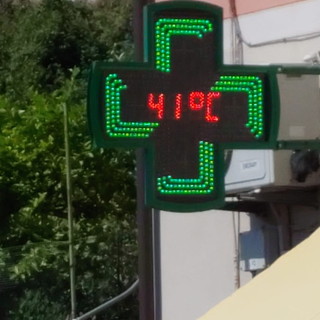 Il termometro di Vallebona alle 11 segnava 41 gradi