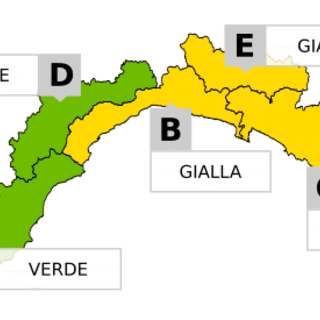 Prolungata l'allerta meteo 'gialla' sul centro-levante della Regione, a Ponente torna la 'verde'