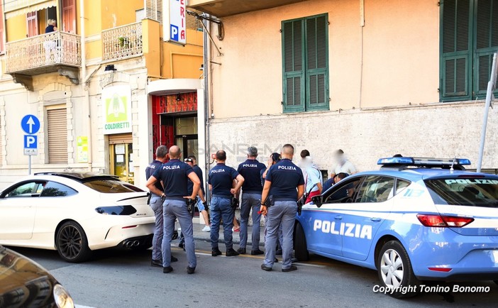 Le immagini dell'arresto (Foto Tonino Bonomo)