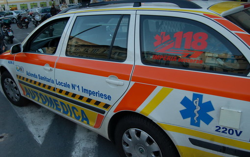 Ventimiglia: anziano si sente male in spiaggia, nonostante i soccorsi sopraggiunge il decesso