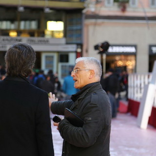 #Sanremo2015: iniziato questa mattina l'allestimento del 'Red Carpet' di fronte all'Ariston con i fiori di Sanremo