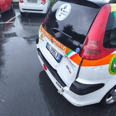 Ambulanza di “Emergenza Val Nervia&quot; tamponata a Camporosso, sospeso il servizio di soccorso veterinario