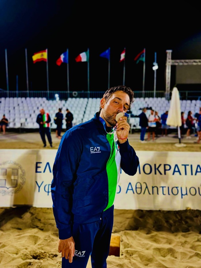 D'Attis sul tetto d'Italia, l'atleta sanremese si aggiudicato con la squadra veneta dell'Oderzo il suo terzo Titolo nel Beach Handball