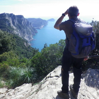 Sabato 22 e domenica 23 aprile 2017, ‘Un salto nel blu’: escursione nelle Cinque Terre con guida ambientale escursionistica AIGAE