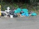 Sanremo: discarica a cielo aperto in via Monte Ortigara, sacchetti abbandonati da un mese (Foto)