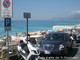 Fausto Bertinotti parcheggia l'auto blu in divieto sul lungomare Argentina