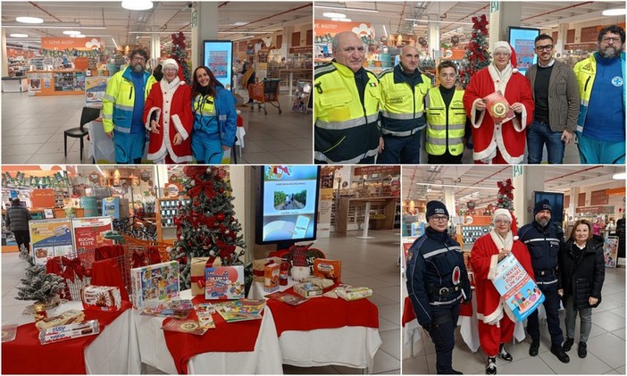 Vallecrosia, al via &quot;A Natale donare è un gioco&quot;: raccolta solidale a favore dei servizi sociali (Foto e video)