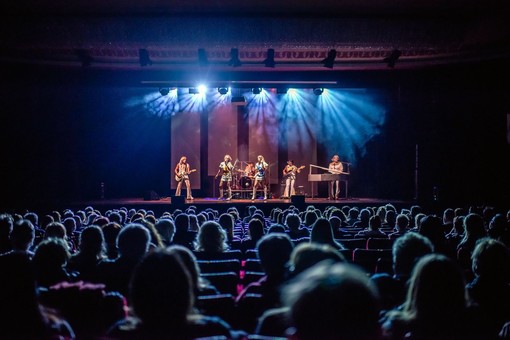 La musica degli Abba a Diano Marina per la quarta serata dell'Emd Festival