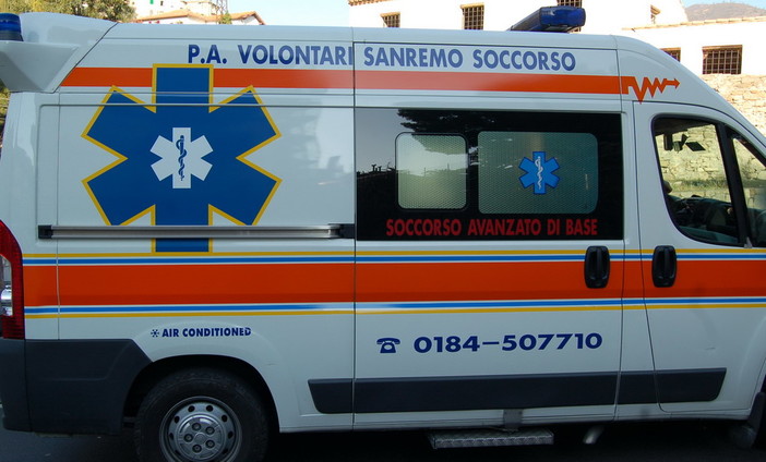 Sanremo: coppia di anziani investita da un'auto nel pomeriggio in via Roma