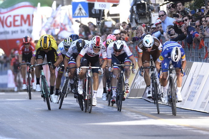 Milano-Sanremo 2020: San Lorenzo al Mare vieta la presenza di pubblico sul percorso, Santo Stefano non dà l'autorizzazione al passaggio