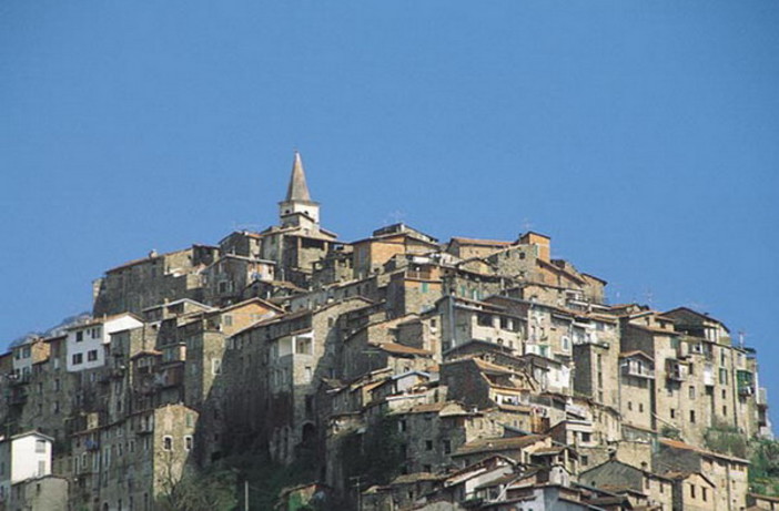 Apricale: Santa Messa e Musica di Natale oggi alla Casa di riposo del Paese