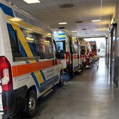 Sanremo: giorni di 'passione' al Pronto Soccorso. Ambulanze in coda, piano operativo di Asl 1 per Covid e influenza  (Foto)