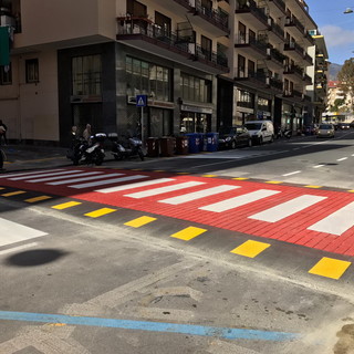 Sanremo: sicurezza stradale, terminati i lavori per l'attraversamento rialzato di via Pietro Agosti (Foto)