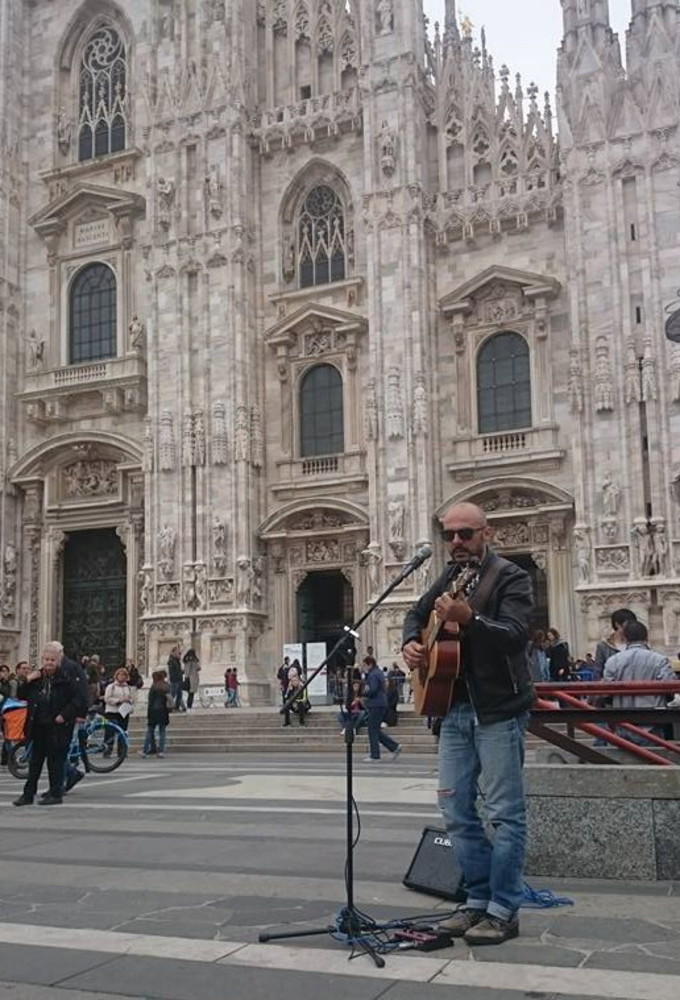 Dalle vie di Sanremo a piazza Duomo a Milano, il cantautore Amedeo Grisi in 'trasferta' in Lombardia