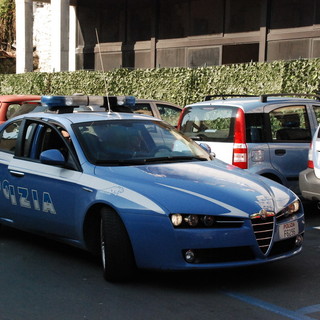 Imperia: sventato possibile omicidio dagli agenti di polizia, denunciata una donna di 64 anni