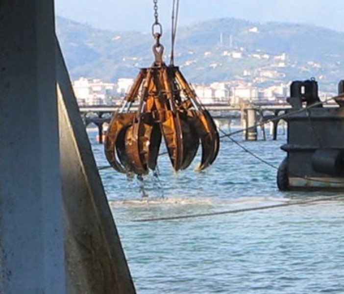 Maersk: (non) iniziano i lavori (filmato e foto savonanews)