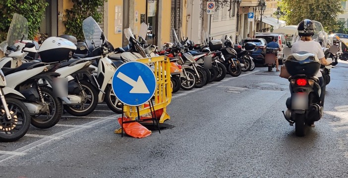 Sanremo: lavori di asfaltatura nel centro della città e non solo, sarà coperta la 'buca' di via XX Settembre