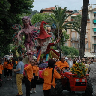 Ventimiglia: domani appuntamento per i giovanissimi con la 'Battaglia dei fiori Kids'