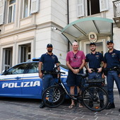 Sanremo: bicicletta rubata in piazza Colombo, la Polizia scopre il malvivente e la restituisce al proprietario