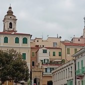 Bordighera, betoniere in via Al Capo: scatta il divieto di transito e di sosta