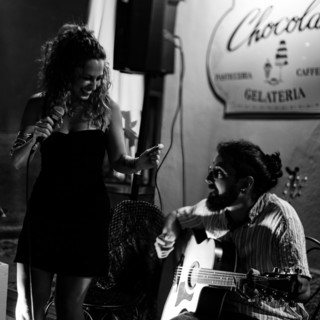 L'estate di Riva Ligure: stasera musica in via Martiri della Libertà con i Breakboxes Acoustic Duo