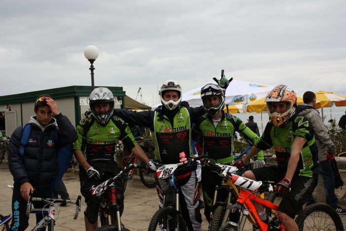 Mountain Bike: ottima prestazione degli atleti del 'BC Time' al Superenduro del golfo dianese