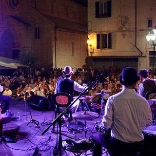 Le immagini da piazza San Siro